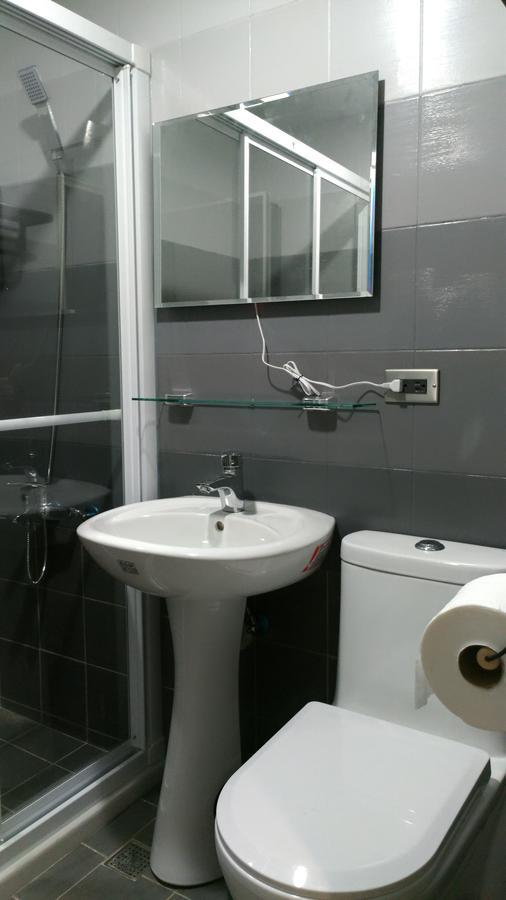 Midtown Retreat Apartment Тайпей Екстериор снимка